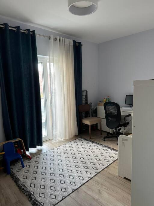 Family Friendly 2 Bedroom Apartment Eden Gardens Tirana City Center Eksteriør bilde