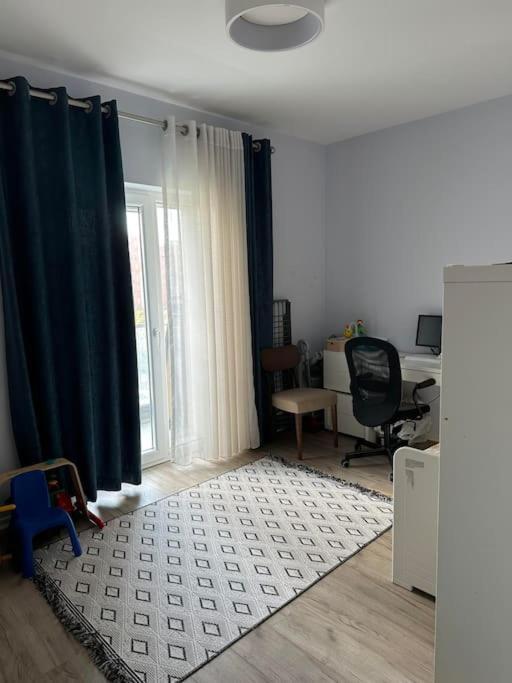 Family Friendly 2 Bedroom Apartment Eden Gardens Tirana City Center Eksteriør bilde