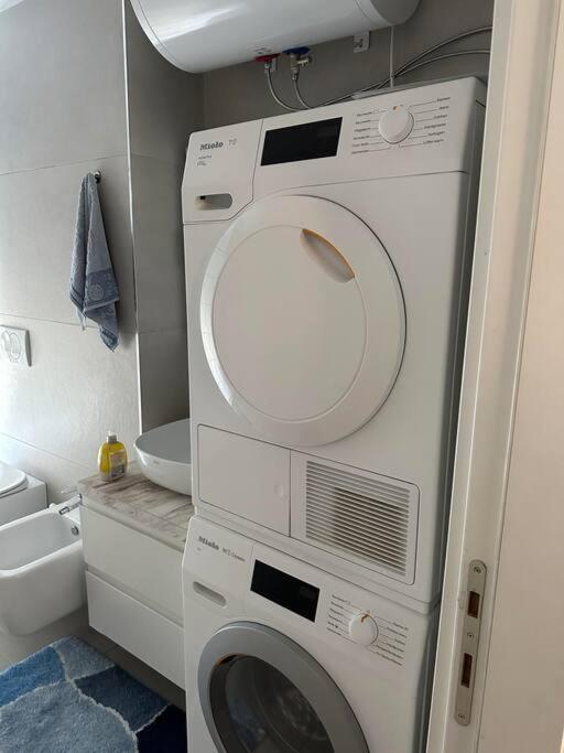 Family Friendly 2 Bedroom Apartment Eden Gardens Tirana City Center Eksteriør bilde